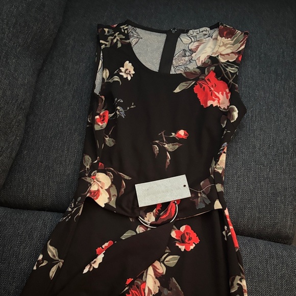 J for Justify Black Floral Jumpsuit - Picture 4 of 6